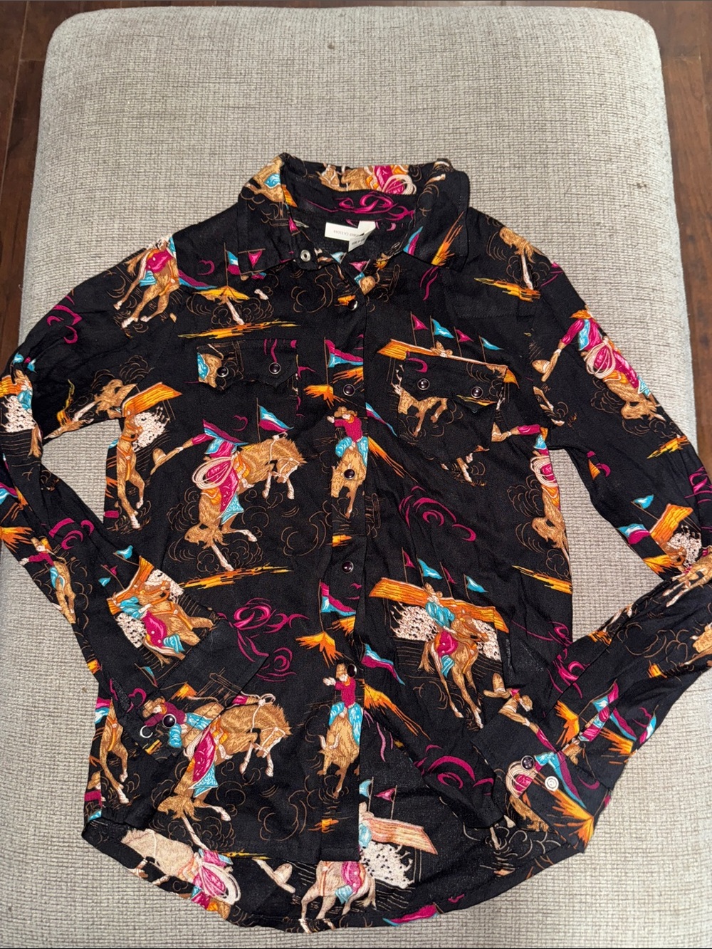 Roper- Black Western Horse Print Button-Up Blouse
